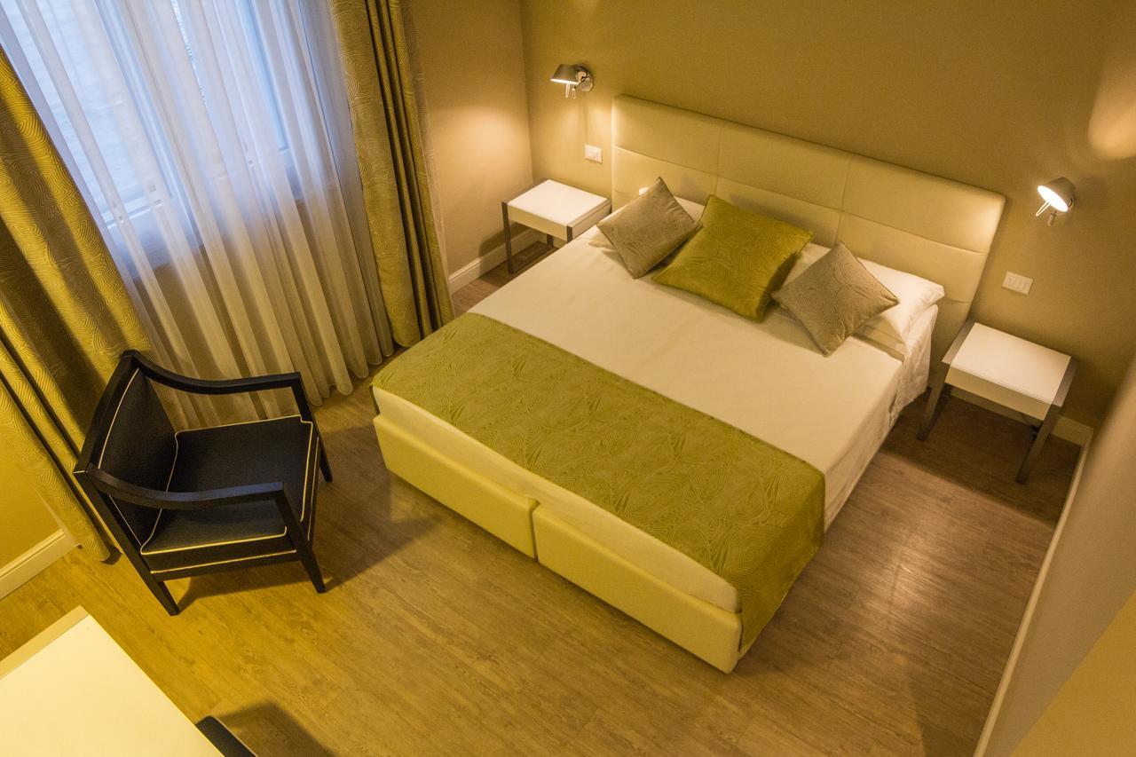 Hotel Universal Livorno Exterior photo