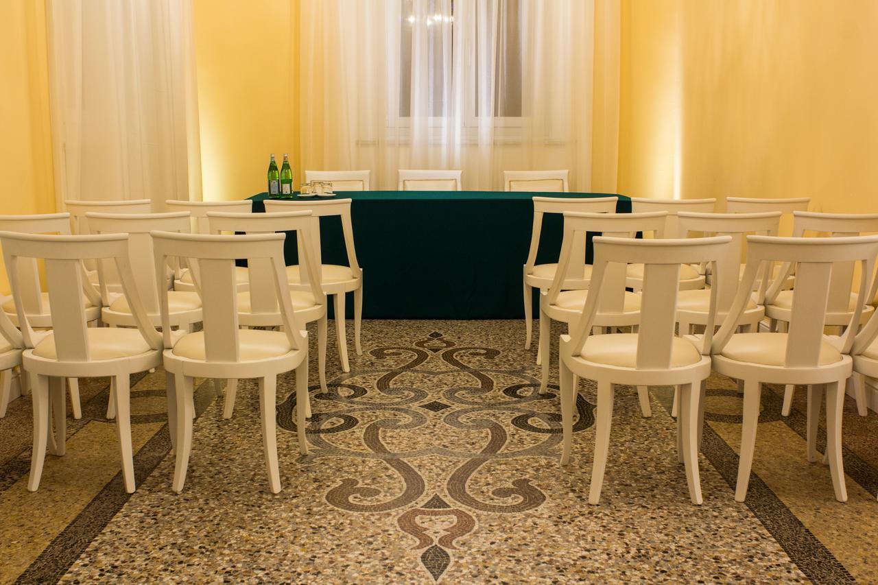 Hotel Universal Livorno Exterior photo