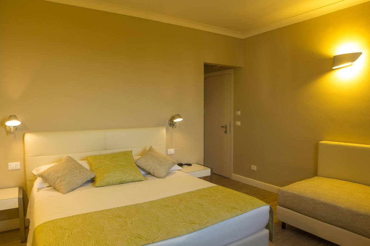 Hotel Universal Livorno Exterior photo